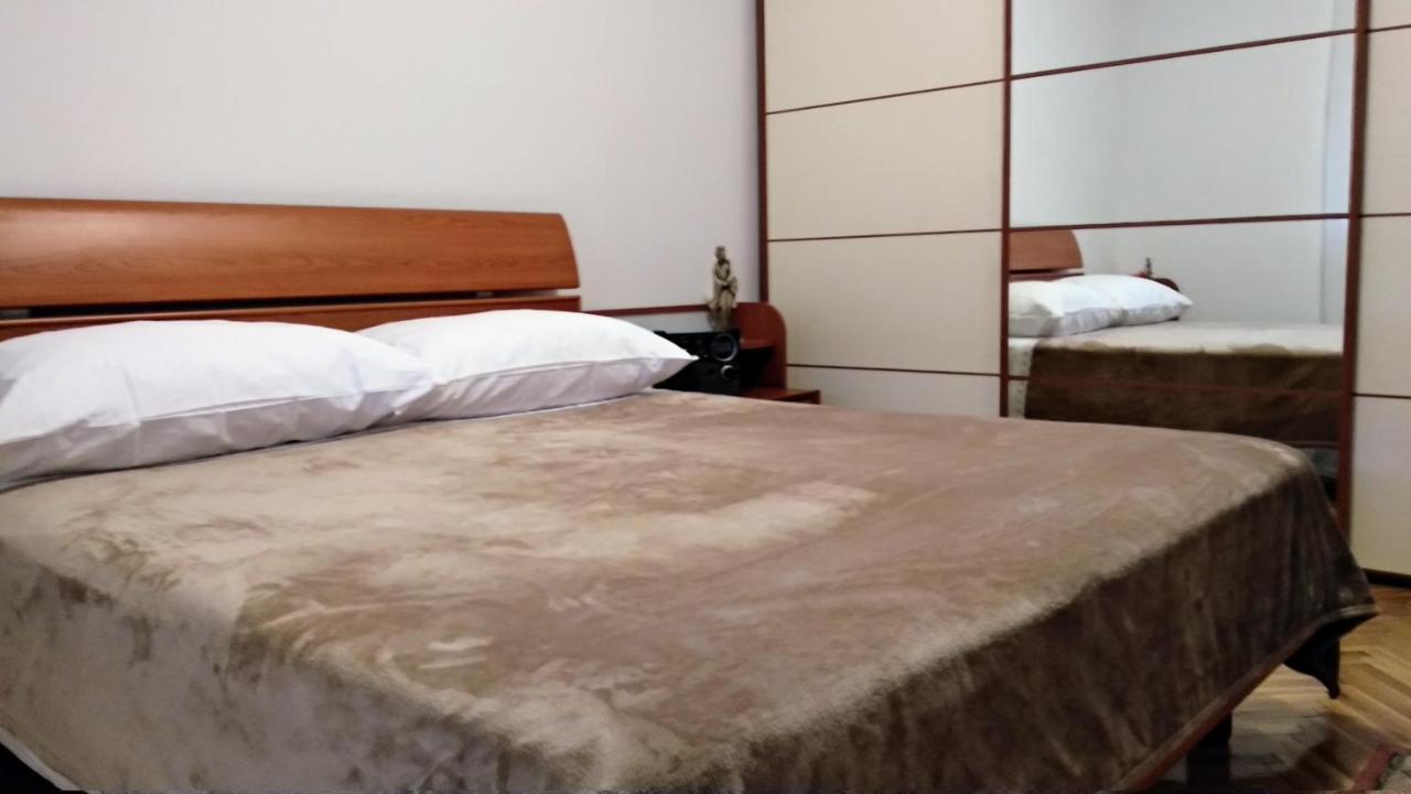 Apartman Tonka Каштела Экстерьер фото