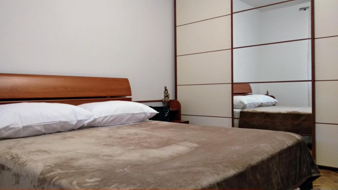 Apartman Tonka Каштела Экстерьер фото